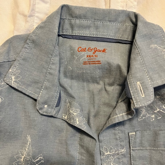 Boys Short Sleeve Button Down Bundle Size 5 - Picture 2 of 7